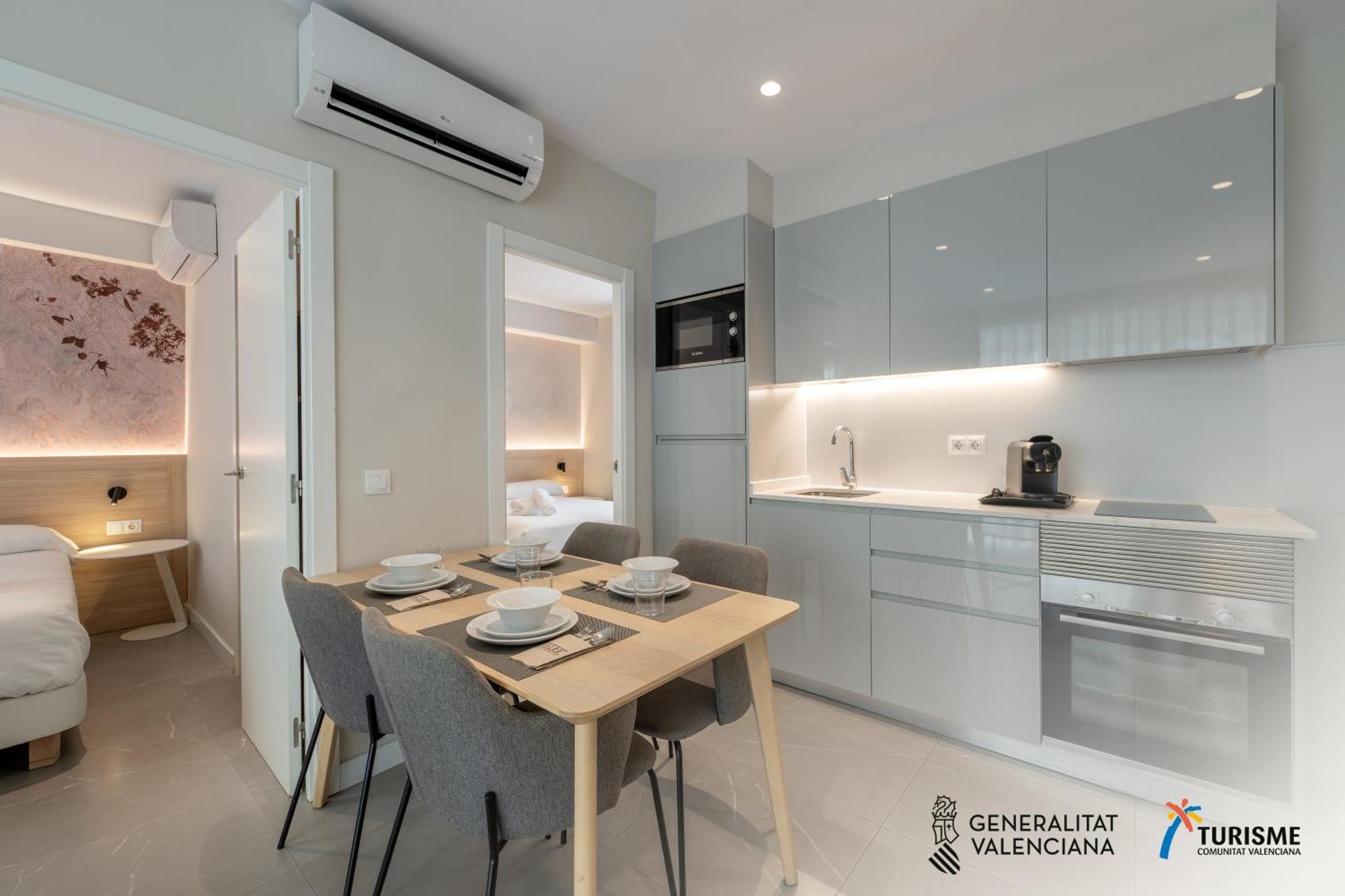 Three-Bedroom Deluxe Apartment